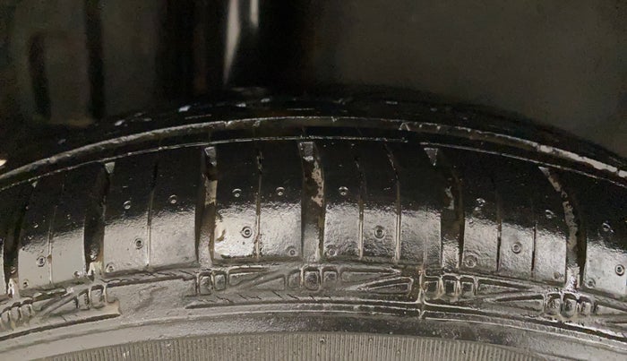 2012 Maruti Swift Dzire VXI, Petrol, Manual, 65,844 km, Right Rear Tyre Tread