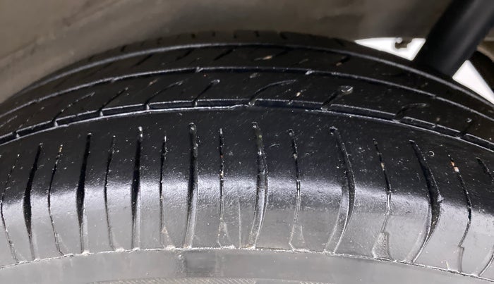 2014 Maruti Wagon R 1.0 VXI, Petrol, Manual, 1 km, Left Rear Tyre Tread