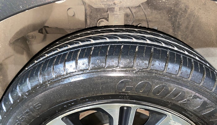 2022 Honda City 1.5L I-VTEC V MT 4TH GEN, Petrol, Manual, 7,329 km, Left Front Tyre Tread