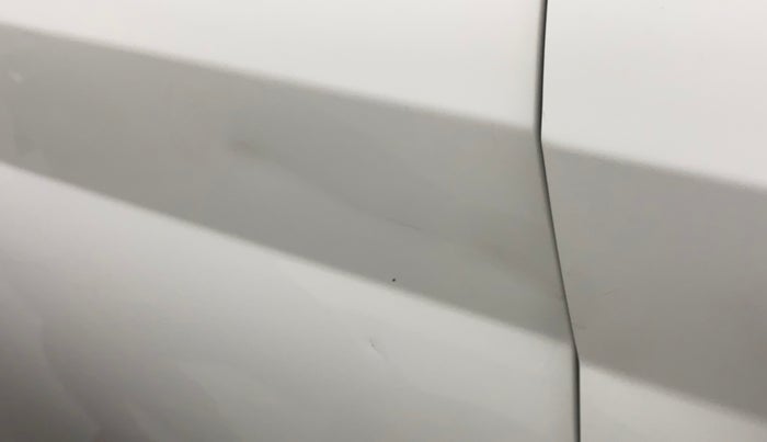 2021 Hyundai VENUE SX 1.0 (O) TURBO, Petrol, Manual, 16,860 km, Right rear door - Slightly dented