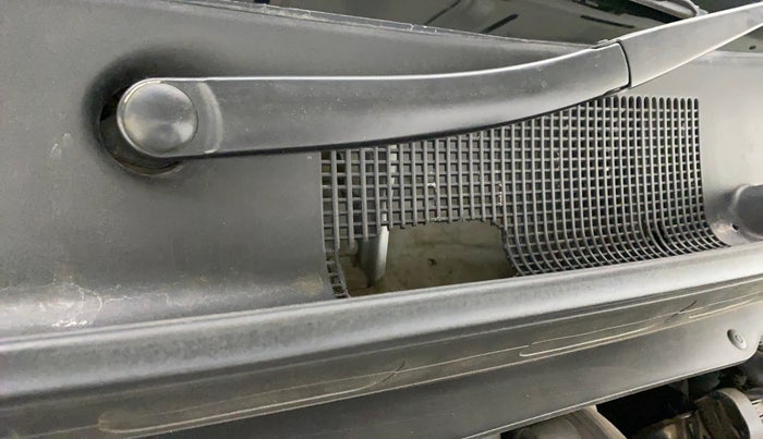 2021 Hyundai VENUE SX 1.0 (O) TURBO, Petrol, Manual, 16,860 km, Bonnet (hood) - Cowl vent panel has minor damage