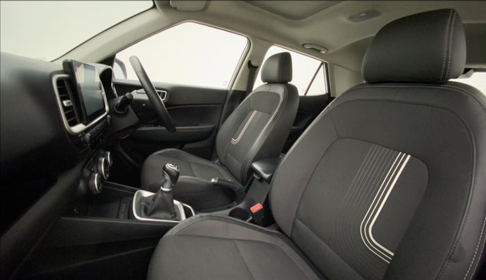 2021 Hyundai VENUE SX 1.0 (O) TURBO, Petrol, Manual, 16,860 km, Right Side Front Door Cabin