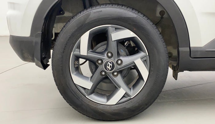 2021 Hyundai VENUE SX 1.0 (O) TURBO, Petrol, Manual, 16,860 km, Right Rear Wheel