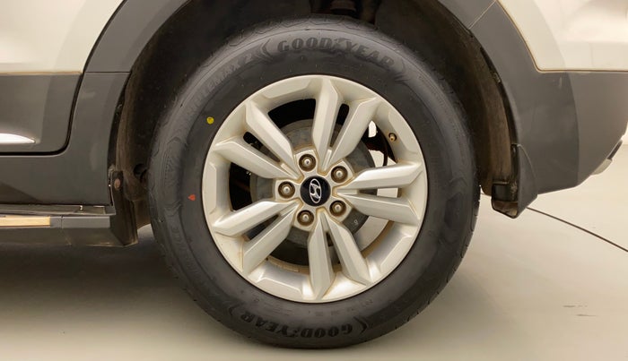 2017 Hyundai Creta SX PLUS 1.6 PETROL, Petrol, Manual, 78,640 km, Left Rear Wheel