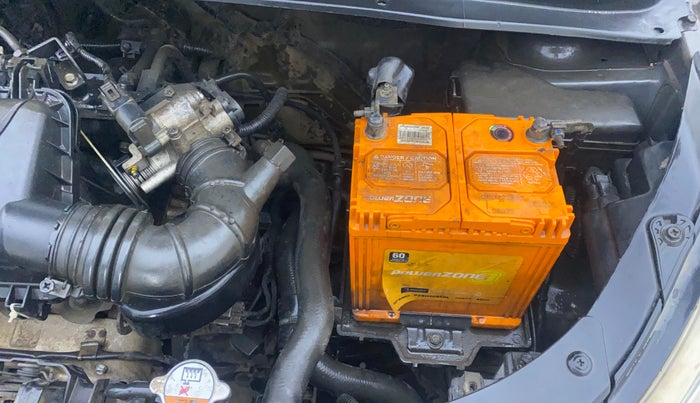 2013 Hyundai i10 ERA 1.1, Petrol, Manual, 1,33,436 km, Engine View - Left