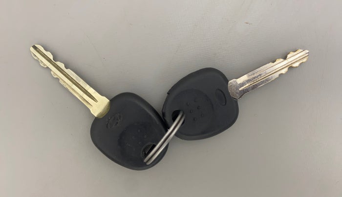 2013 Hyundai i10 ERA 1.1, Petrol, Manual, 1,33,436 km, Key Close Up