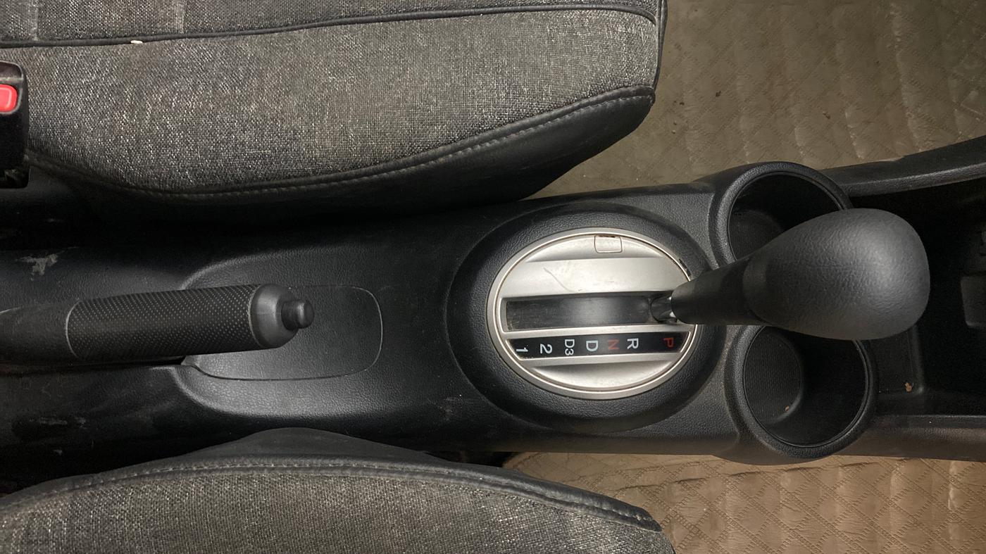 2018 Honda Brio VX AT, Petrol, Automatic, 37,121 km, Gear Lever
