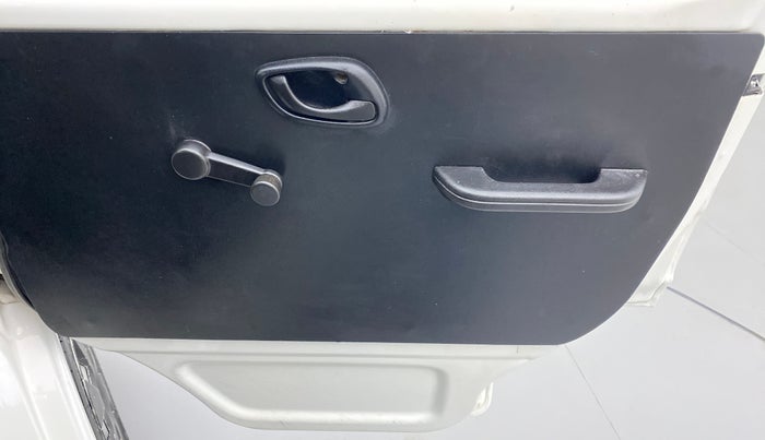 2017 Maruti Eeco 5 STR WITH AC PLUSHTR, Petrol, Manual, 39,752 km, Driver Side Door Panels Control
