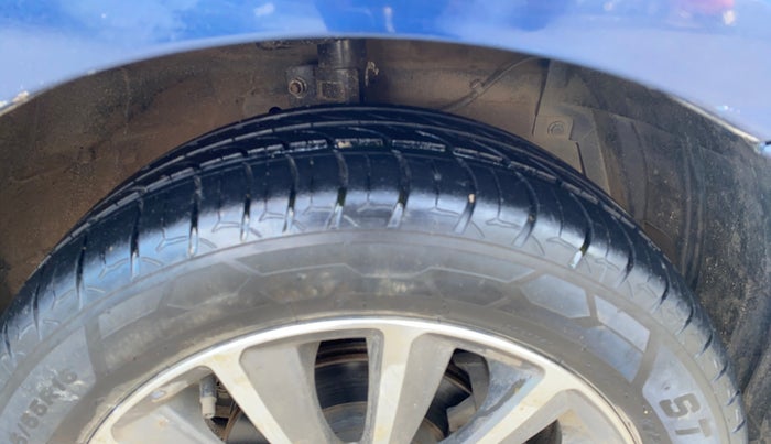 2018 Maruti Ciaz ALPHA 1.5 SHVS PETROL, Petrol, Manual, 24,398 km, Right Front Tyre Tread