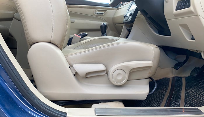 2018 Maruti Ciaz ALPHA 1.5 SHVS PETROL, Petrol, Manual, 24,398 km, Driver Side Adjustment Panel