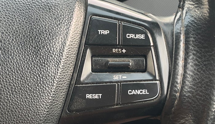 2018 Hyundai Creta SX 1.6 DIESEL DUAL TONE, Diesel, Manual, 1,10,150 km, Adaptive Cruise Control