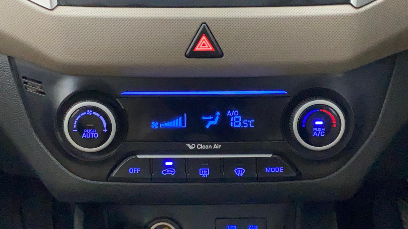 2017 Hyundai Creta SX PLUS 1.6 PETROL, Petrol, Manual, 98,397 km, Automatic Climate Control
