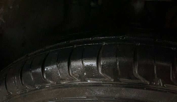 2021 Tata ALTROZ XE PETROL, Petrol, Manual, 44,840 km, Right Front Tyre Tread
