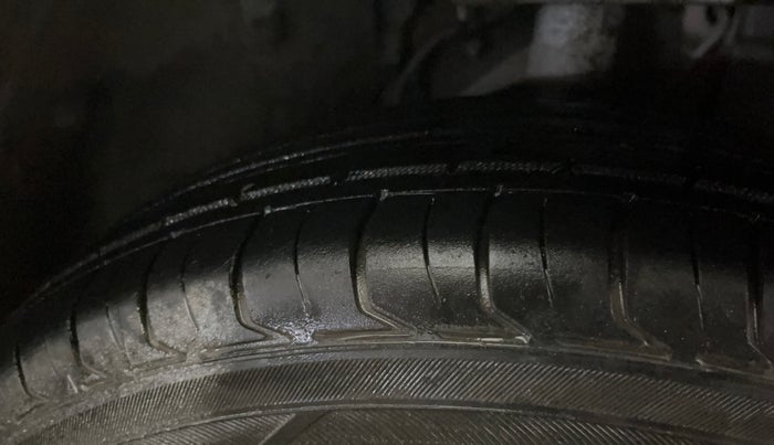 2021 Tata ALTROZ XE PETROL, Petrol, Manual, 44,840 km, Left Front Tyre Tread