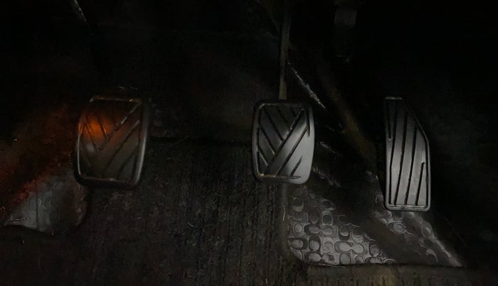 2020 Maruti Baleno ZETA CVT PETROL 1.2, Petrol, Automatic, 1,33,187 km, Pedals