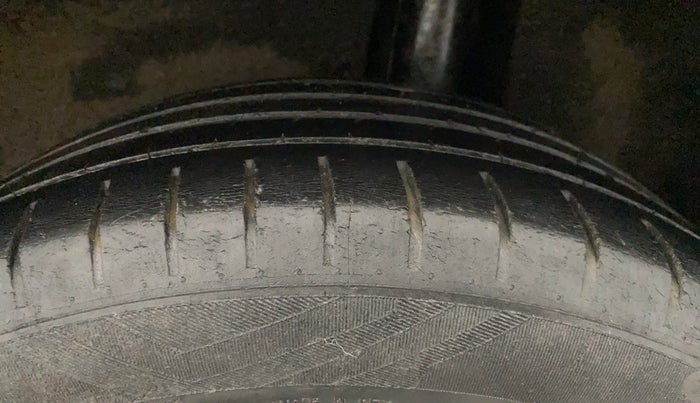 2020 Maruti Baleno ZETA CVT PETROL 1.2, Petrol, Automatic, 1,33,187 km, Left Rear Tyre Tread