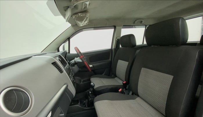2012 Maruti Wagon R 1.0 LXI CNG, CNG, Manual, 73,138 km, Right Side Front Door Cabin