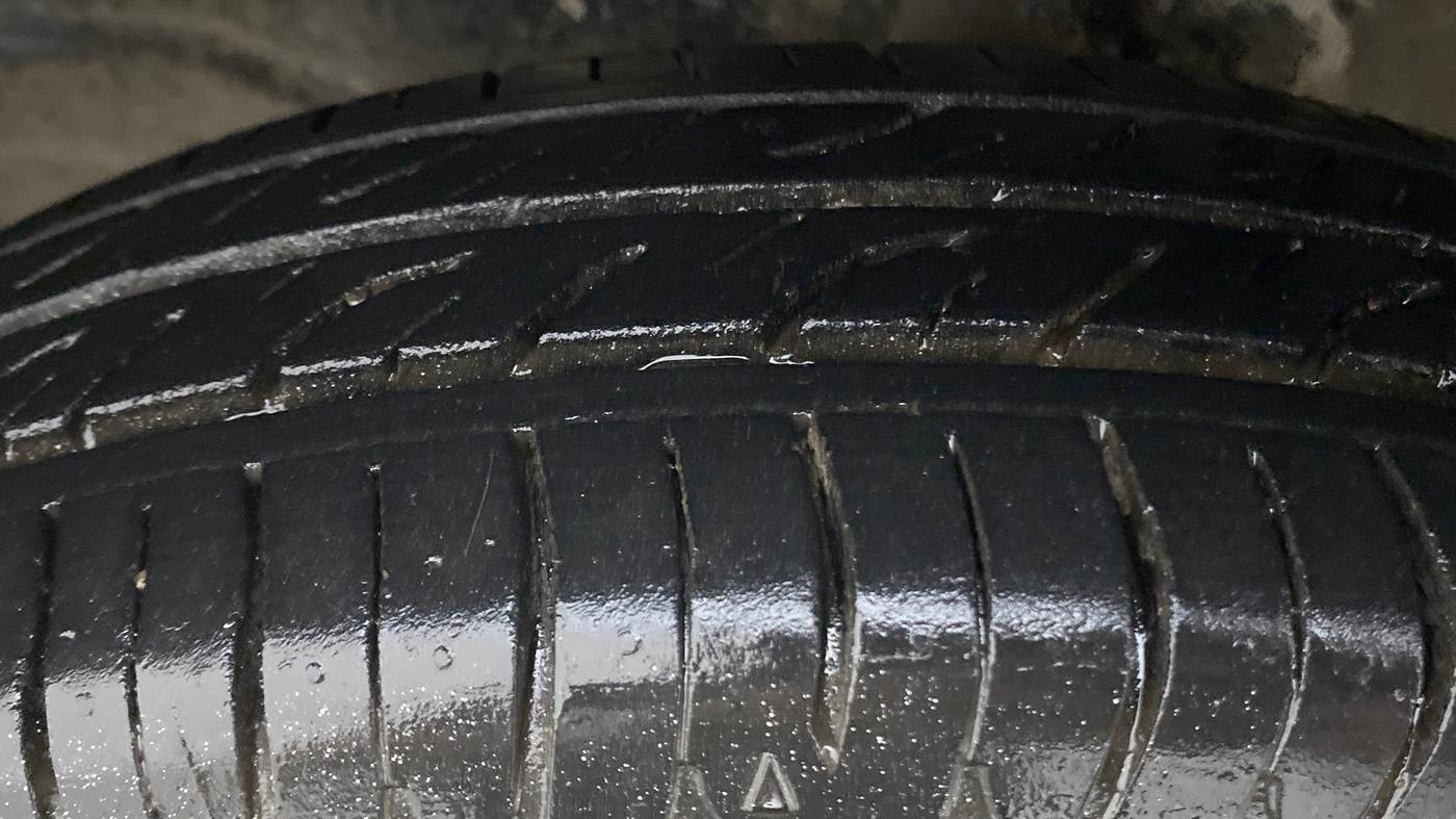 2012 Maruti Wagon R 1.0 LXI CNG, CNG, Manual, 73,138 km, Left Front Tyre Tread