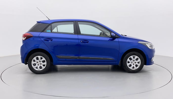 2015 Hyundai Elite i20 SPORTZ 1.2, Petrol, Manual, 68,640 km, Right Side View