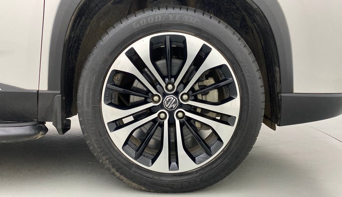 2021 MG HECTOR PLUS SMART 2.0 7STR, Diesel, Manual, 25,833 km, Right Front Wheel