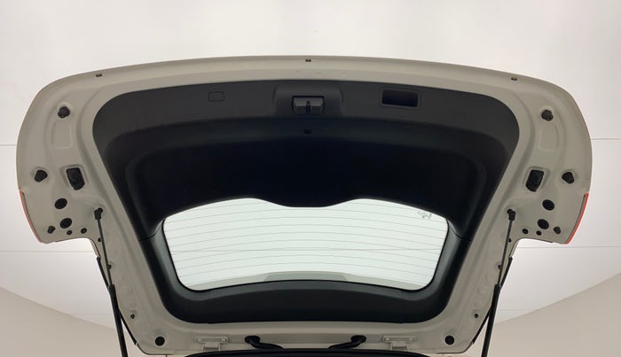 2021 MG HECTOR PLUS SMART 2.0 7STR, Diesel, Manual, 25,833 km, Boot Door Open