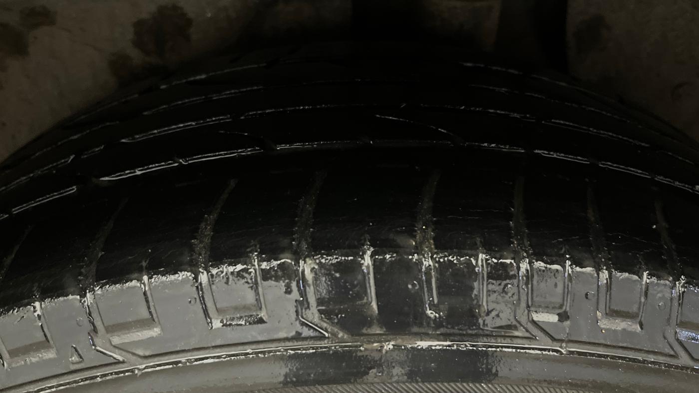 2017 Hyundai Creta SX PLUS AT 1.6 PETROL, Petrol, Automatic, 57,451 km, Left Rear Tyre Tread