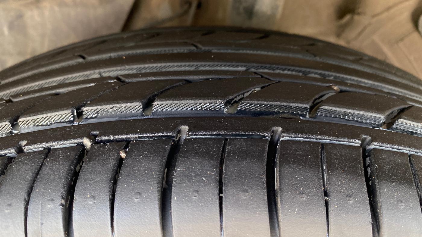 2020 MG HECTOR PLUS SHARP 1.5 PETROL TURBO DCT 6-STR, Petrol, Automatic, 71,836 km, Left Front Tyre Tread