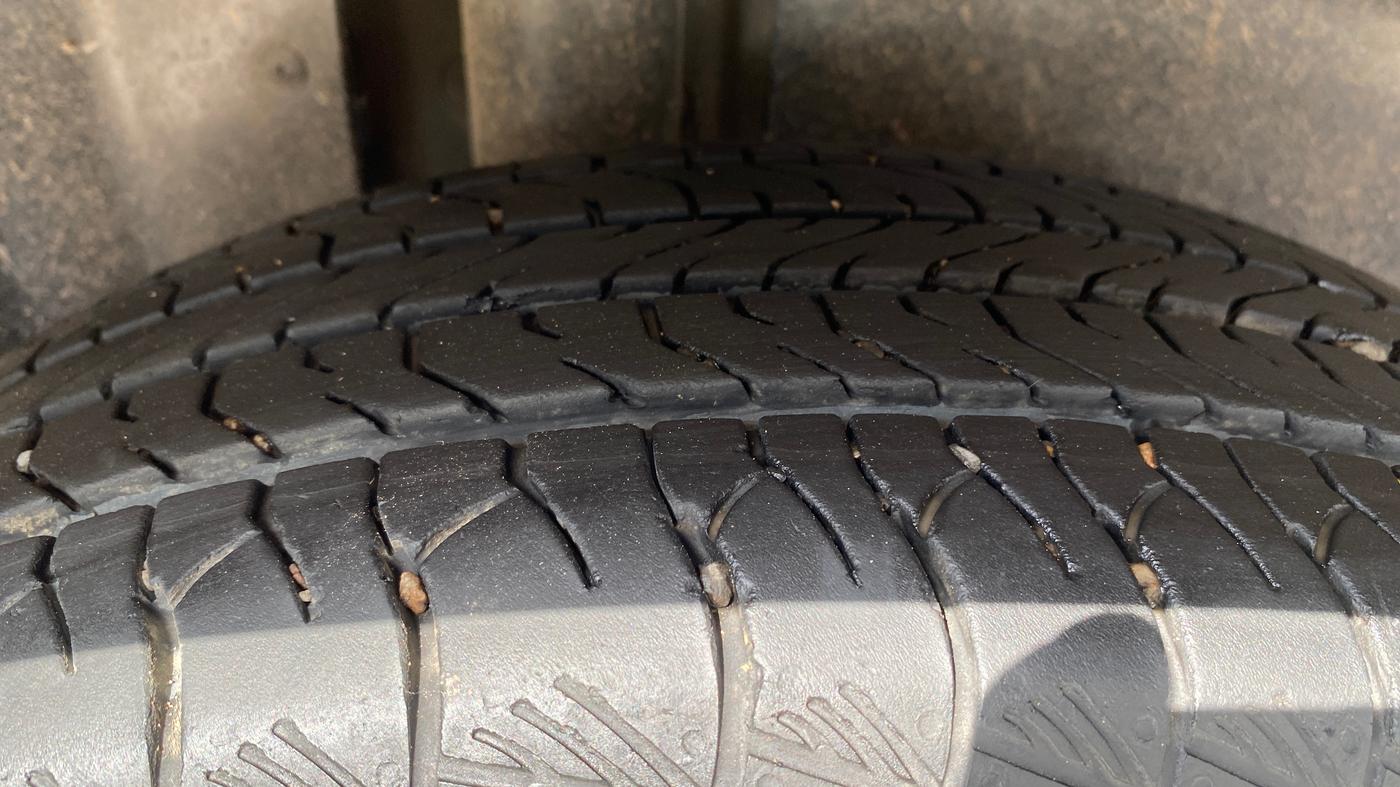 2020 MG HECTOR PLUS SHARP 1.5 PETROL TURBO DCT 6-STR, Petrol, Automatic, 71,836 km, Right Rear Tyre Tread