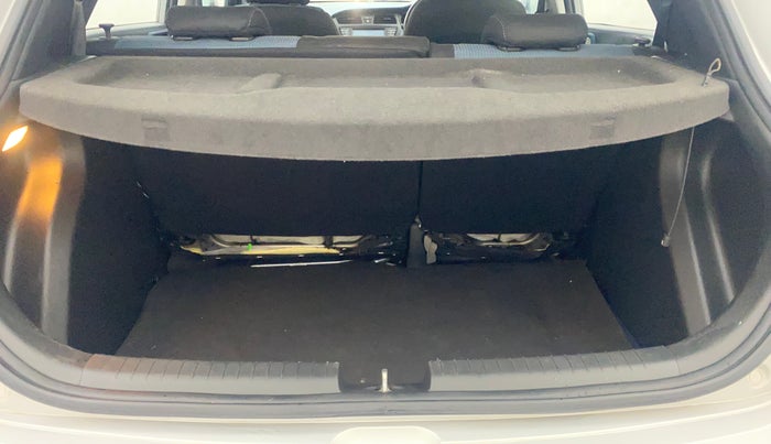 2016 Hyundai i20 Active 1.2 SX, Petrol, Manual, 79,914 km, Boot Inside