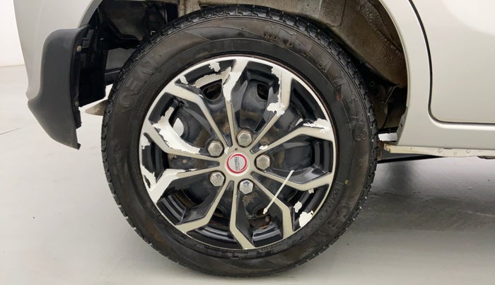 2015 Maruti Alto K10 VXI, Petrol, Manual, 36,926 km, Right Rear Wheel