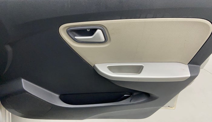 2015 Maruti Alto K10 VXI, Petrol, Manual, 36,926 km, Driver Side Door Panels Control