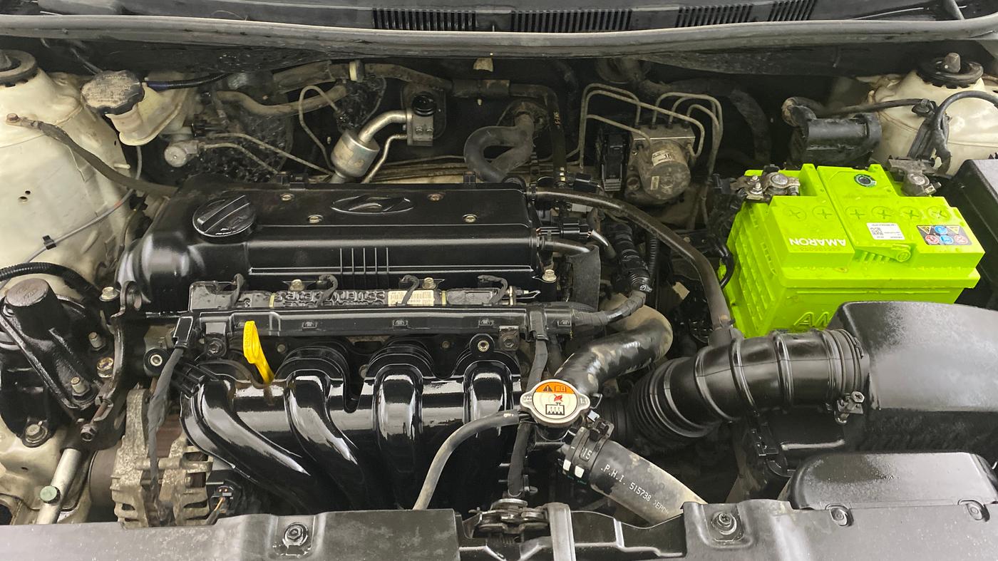 2014 Hyundai Verna FLUIDIC 1.6 VTVT SX, Petrol, Manual, 22,832 km, Engine View