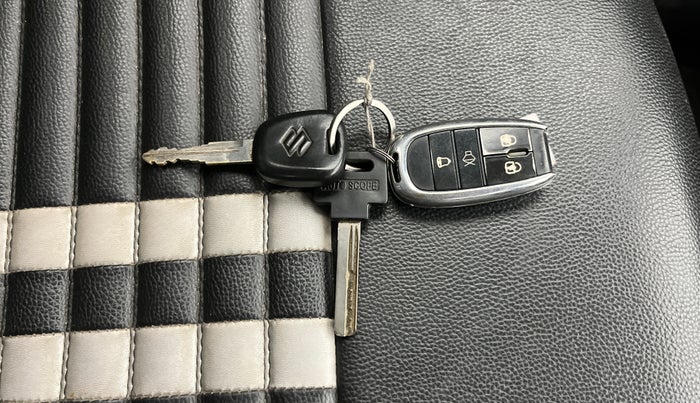 2019 Maruti Swift LXI, Petrol, Manual, 58,823 km, Key Close Up