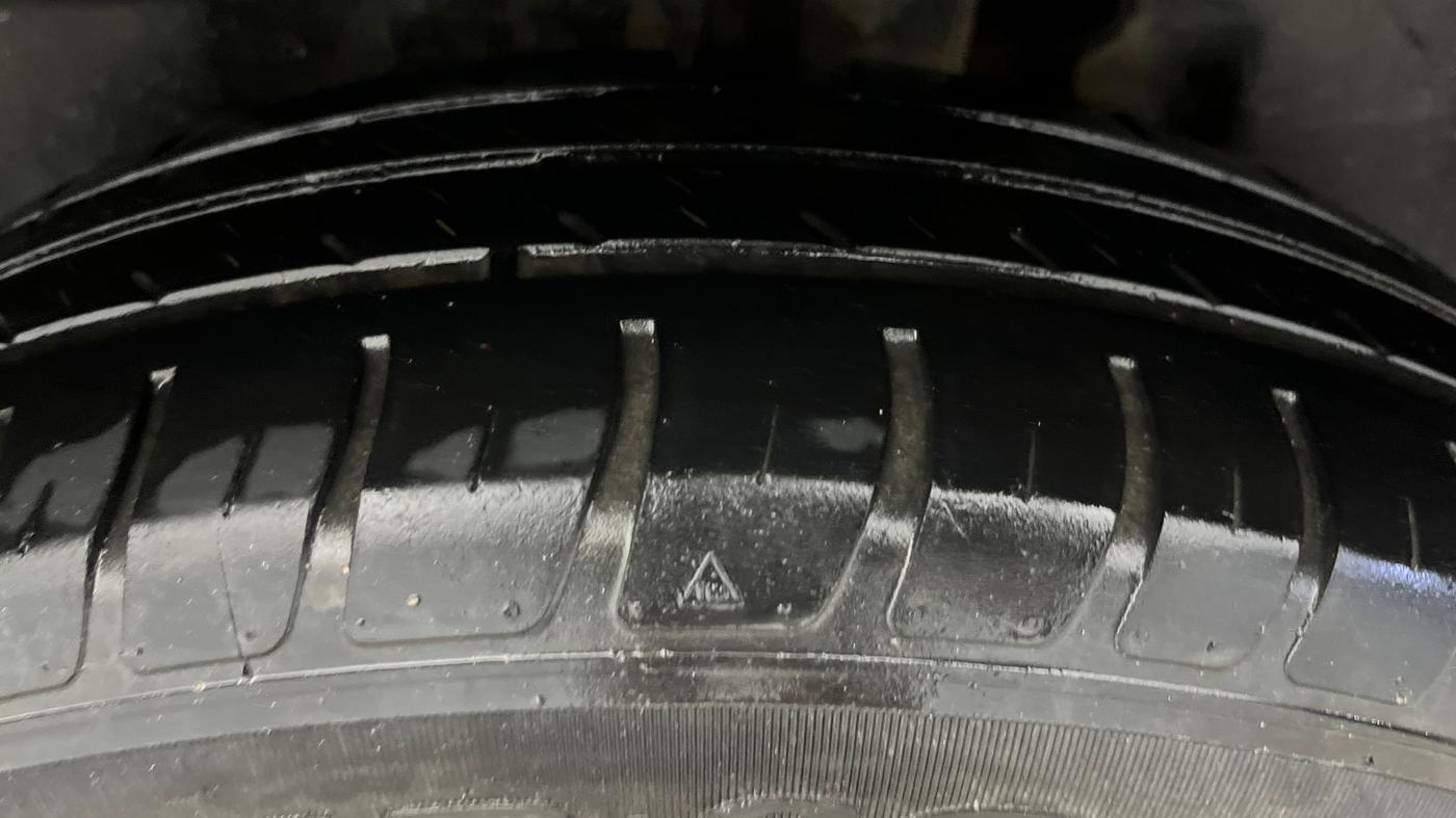 2019 Maruti Swift LXI, Petrol, Manual, 58,823 km, Left Rear Tyre Tread