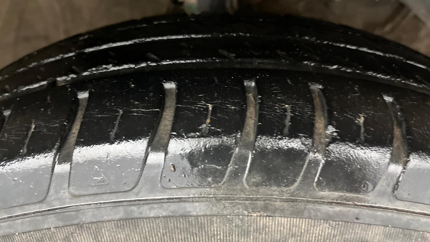 2019 Maruti Swift LXI, Petrol, Manual, 58,823 km, Right Front Tyre Tread