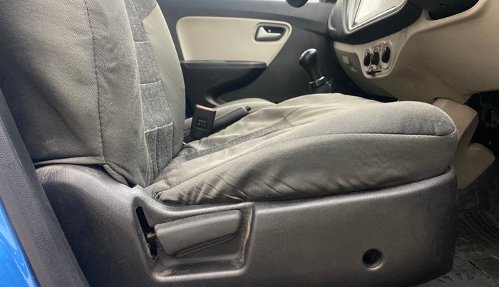 2021 Maruti Alto VXI PLUS, Petrol, Manual, 36,566 km, Driver Side Adjustment Panel