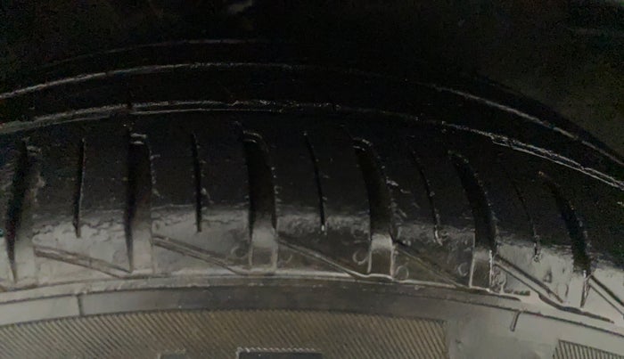 2013 Hyundai i10 MAGNA 1.2, Petrol, Manual, 65,536 km, Left Rear Tyre Tread