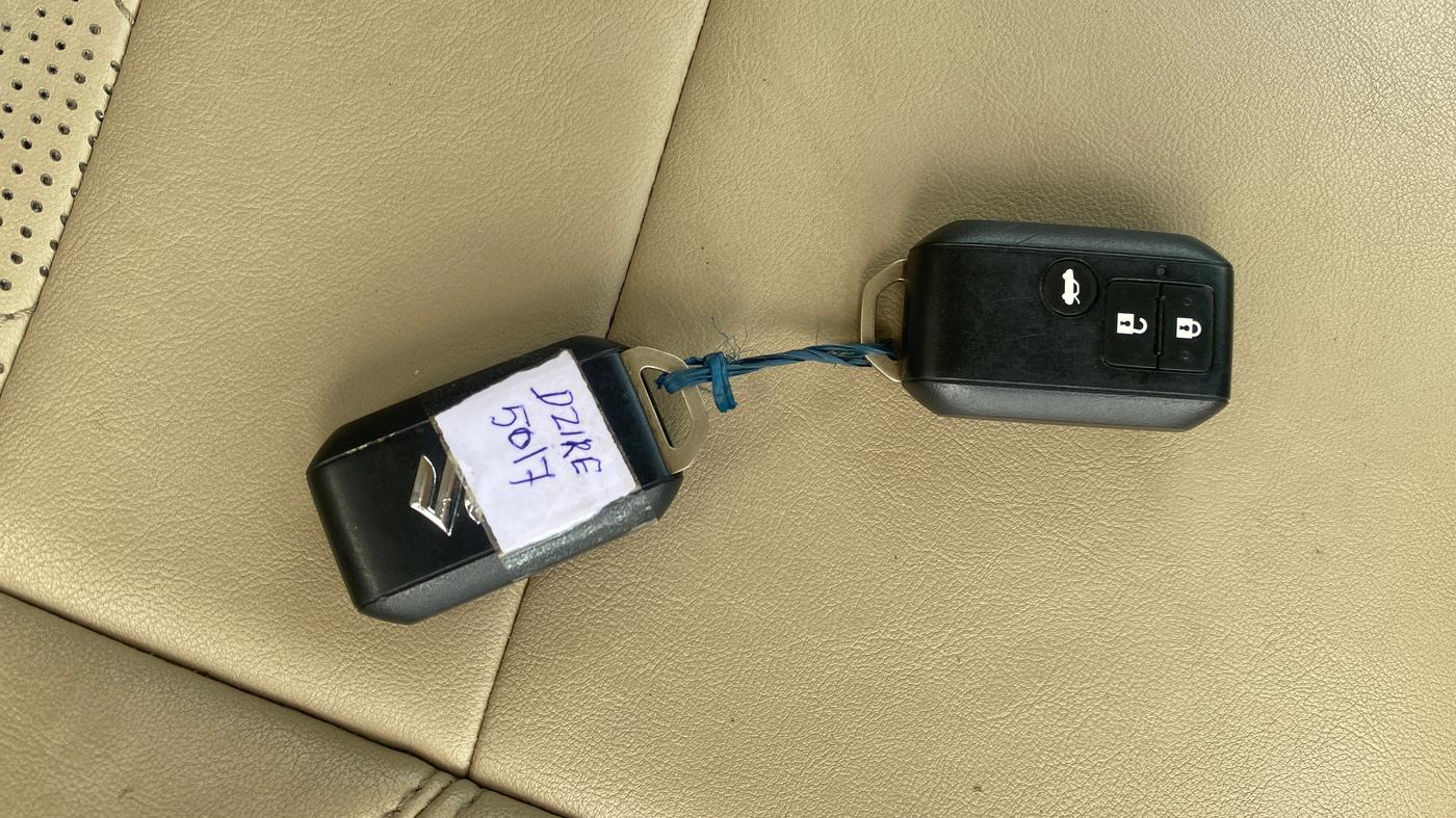 2018 Maruti Dzire ZXI PLUS AMT, Petrol, Automatic, 1,01,772 km, Key Close Up