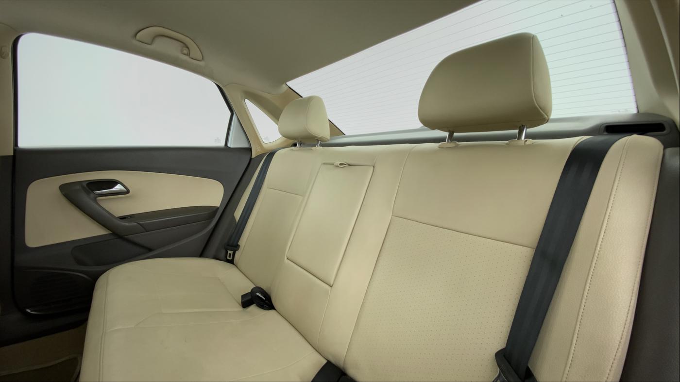 2013 Volkswagen Vento HIGHLINE PETROL AT, Petrol, Automatic, 67,882 km, Right Side Rear Door Cabin