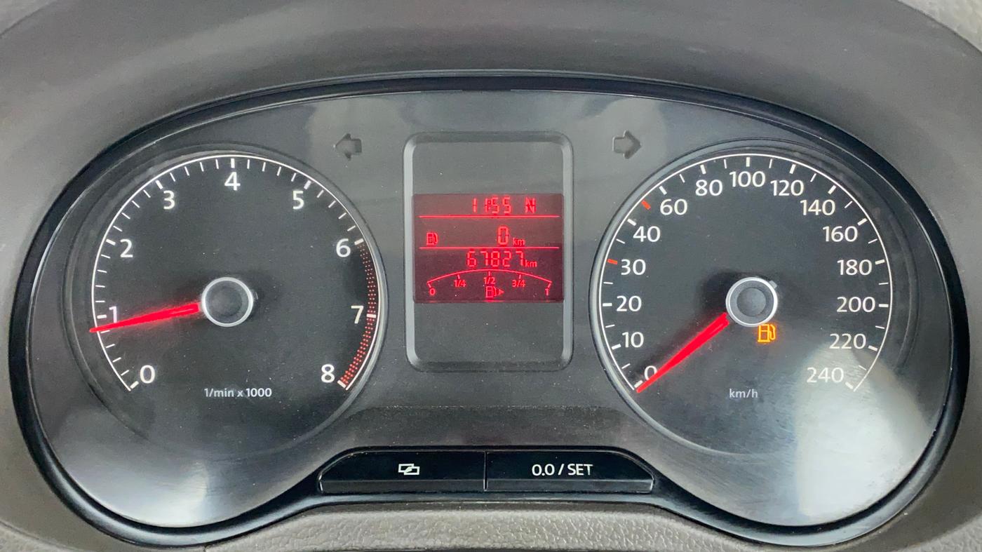 2013 Volkswagen Vento HIGHLINE PETROL AT, Petrol, Automatic, 67,882 km, Odometer Image