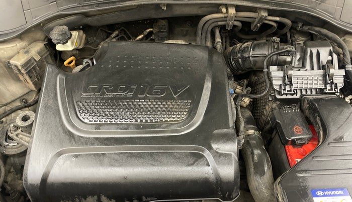 2015 Hyundai Santa Fe 4 WD AT, Diesel, Automatic, 1,28,045 km, Engine View