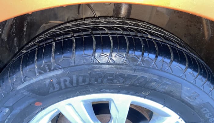 2017 Tata Tiago XZ PETROL, Petrol, Manual, 41,279 km, Left Front Tyre Tread