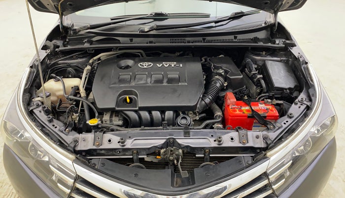 2014 Toyota Corolla Altis G PETROL, Petrol, Manual, 1,03,843 km, Engine View