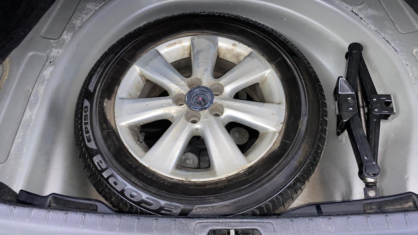 2014 Toyota Corolla Altis G PETROL, Petrol, Manual, 1,03,843 km, Spare Tyre