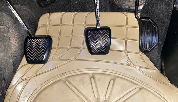 2014 Toyota Corolla Altis G PETROL, Petrol, Manual, 1,03,843 km, Pedals