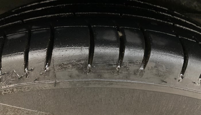 2021 Hyundai NEW SANTRO MAGNA, Petrol, Manual, 77,117 km, Right Rear Tyre Tread