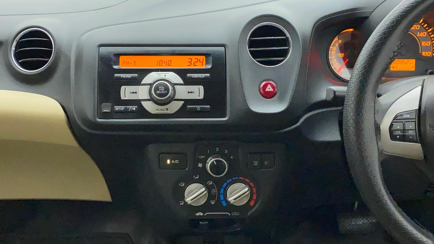 2014 Honda Brio VX AT, Petrol, Automatic, 20,952 km, Air Conditioner