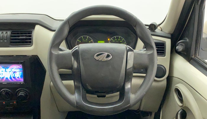 2015 Mahindra Scorpio S4, Diesel, Manual, 70,517 km, Steering Wheel Close Up