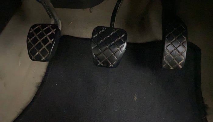 2014 Volkswagen Polo HIGHLINE1.2L, Petrol, Manual, 57,846 km, Pedals