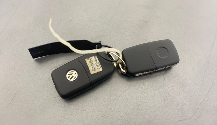 2014 Volkswagen Polo HIGHLINE1.2L, Petrol, Manual, 57,846 km, Key Close Up